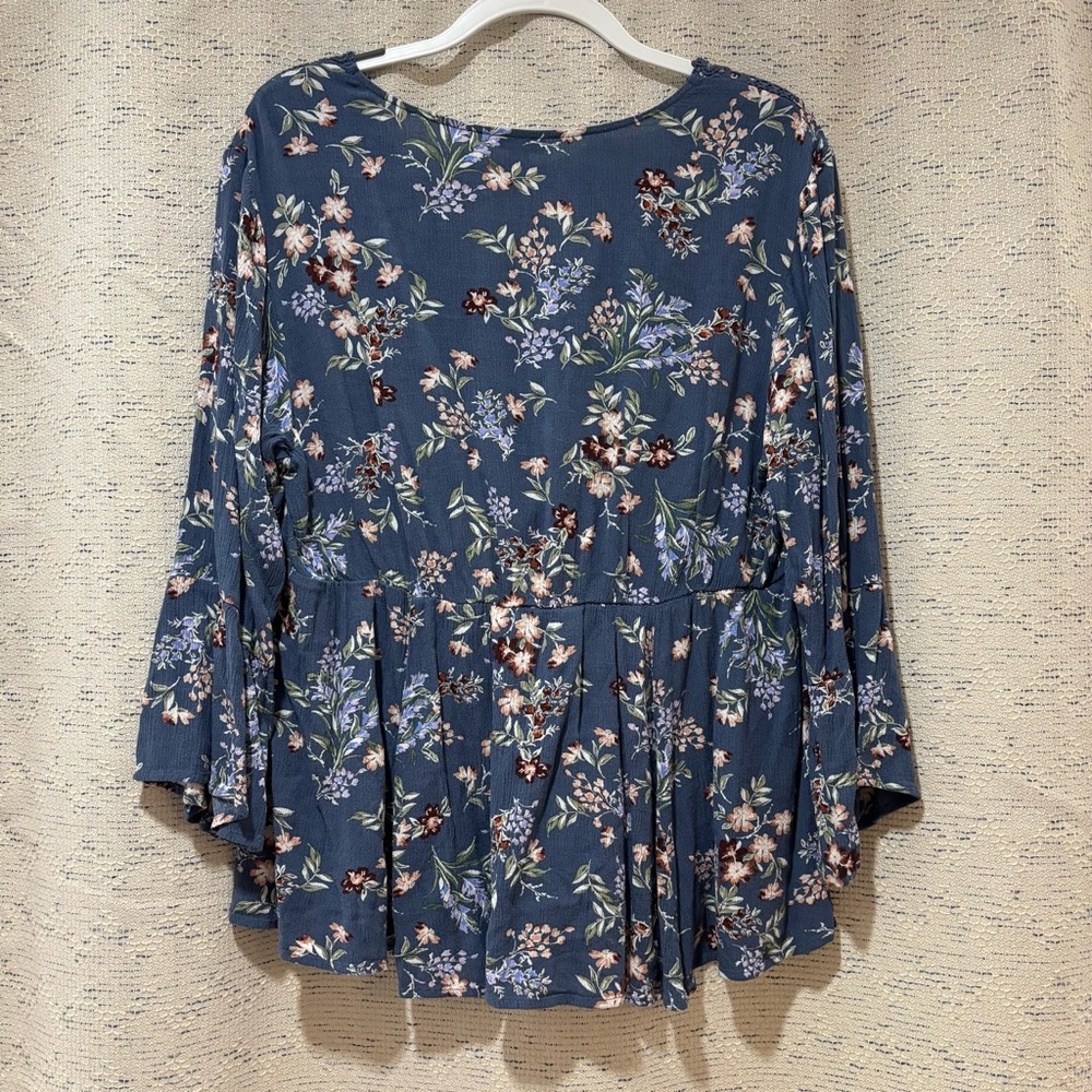 Torrid Indigo Floral Long Sleeve Blouse with Crochet and Lace Detail - Picture 3 of 5